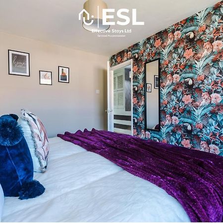 3 Bedroom House With Garden And Driveway Parking - Less Than 10 Mins From Chester City Centre Екстер'єр фото