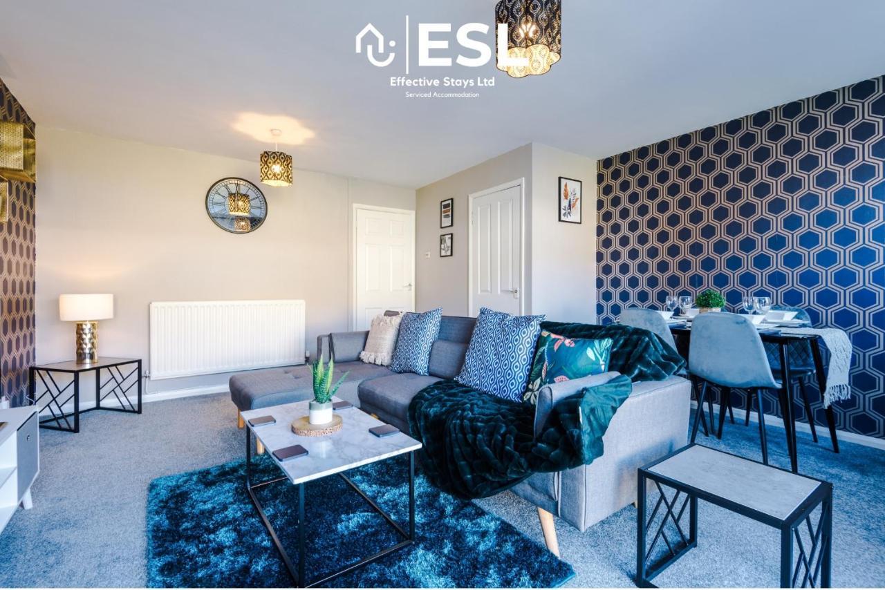 3 Bedroom House With Garden And Driveway Parking - Less Than 10 Mins From Chester City Centre Екстер'єр фото