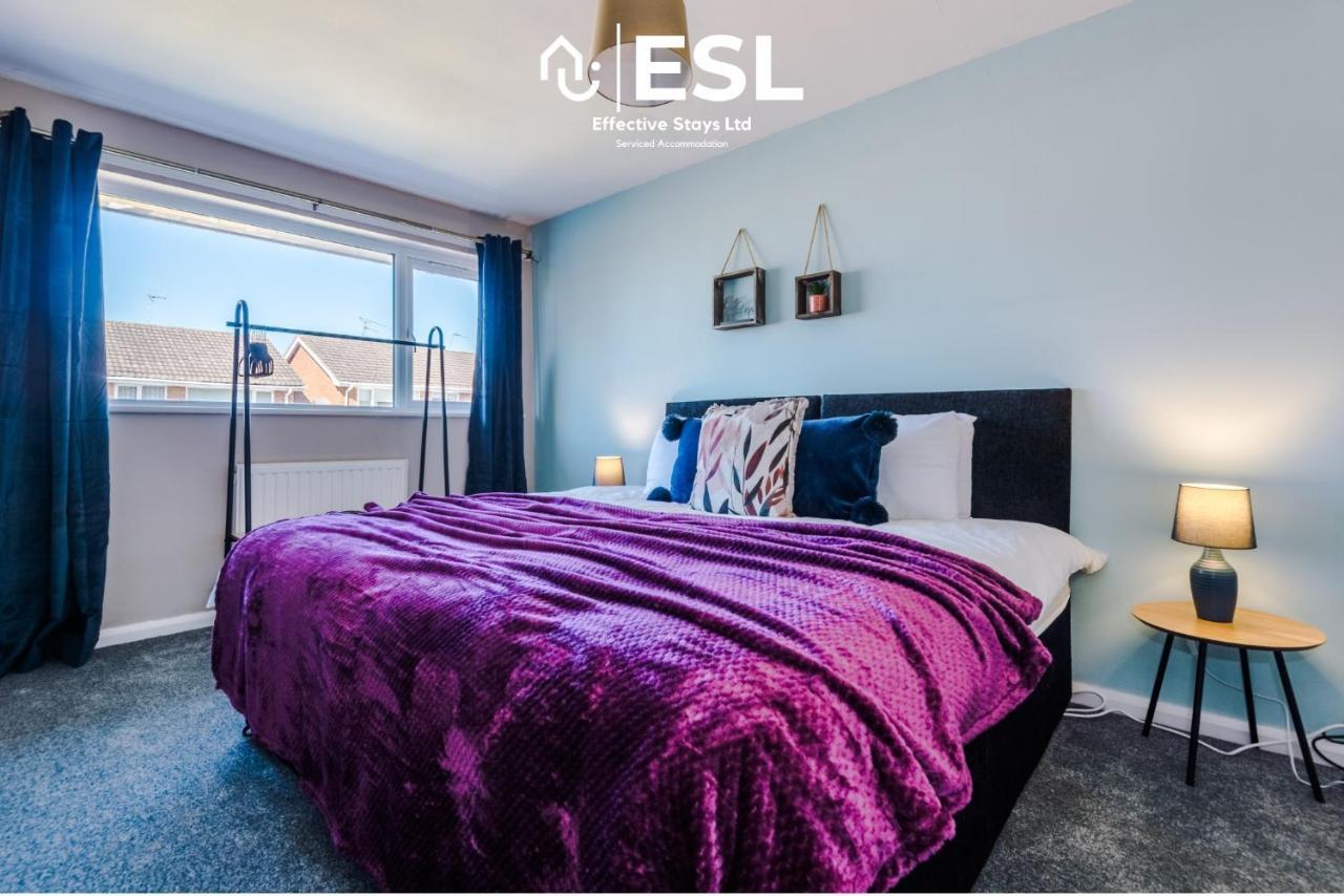 3 Bedroom House With Garden And Driveway Parking - Less Than 10 Mins From Chester City Centre Екстер'єр фото