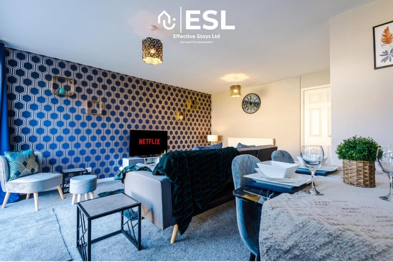 3 Bedroom House With Garden And Driveway Parking - Less Than 10 Mins From Chester City Centre Екстер'єр фото