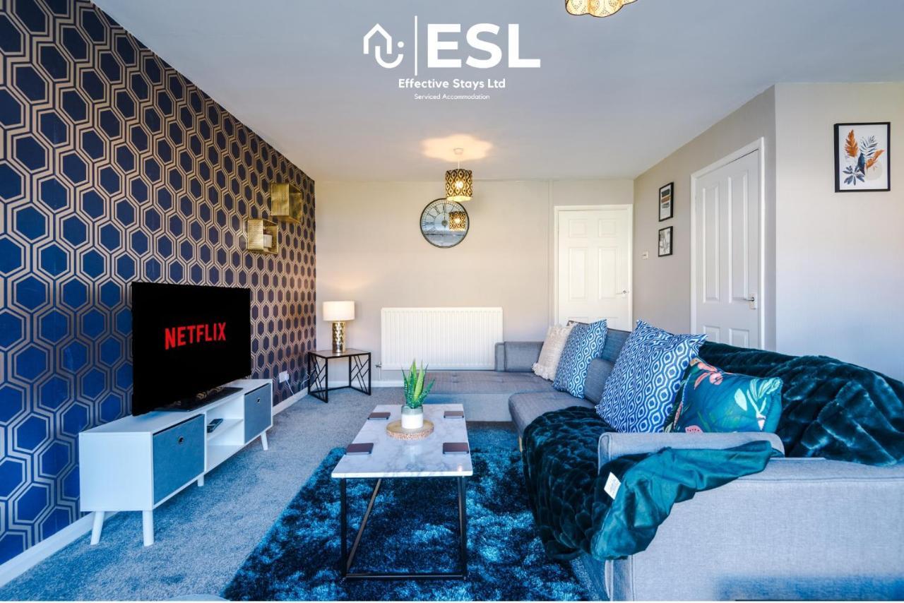 3 Bedroom House With Garden And Driveway Parking - Less Than 10 Mins From Chester City Centre Екстер'єр фото